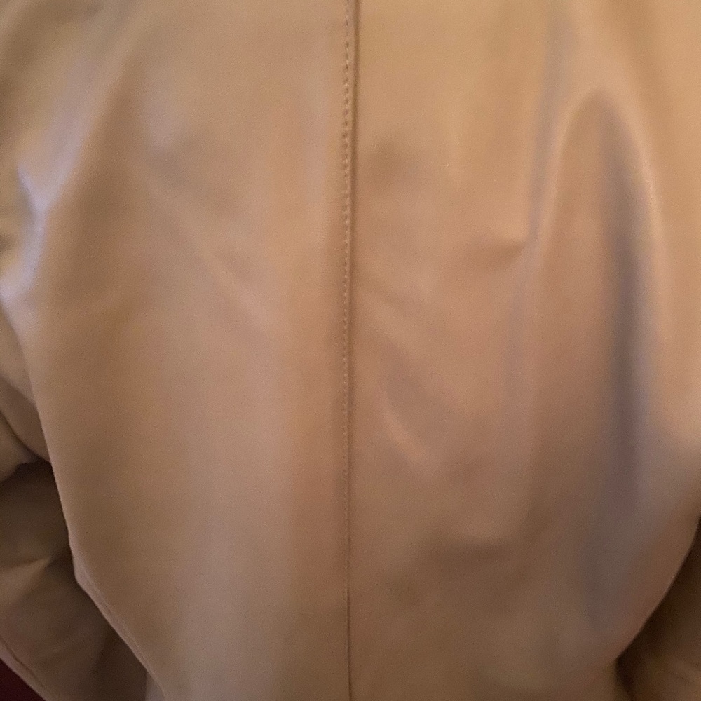 Leather jacket - Picture 3 of 3